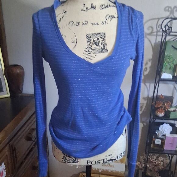 Unionbay Blue Silver Striped Hooded Women's Top - Size Large - Picture 7 of 16